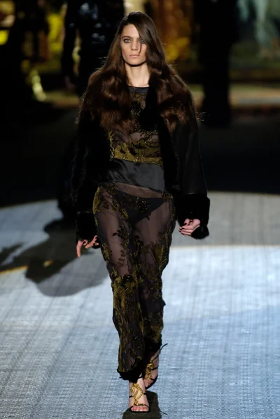 Look 46